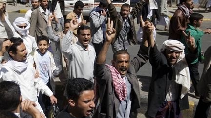 Manifestants anti-gouvernementaux à Sanaa le 18 février 2011 (AFP - AHMAD GHARABLI)