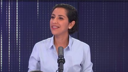 Sarah El Haïry, secrétaire d'État auprès du ministre de l'Éducation nationale, de la Jeunesse et des Sports, chargée de la Jeunesse et de l'Engagement, le 12 septembre 2021 sur franceinfo. (FRANCEINFO / RADIO FRANCE)