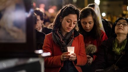 Paris : recueillement à quelques centaines de mètres de Notre-Dame