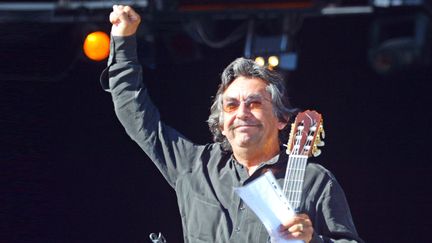 Le musicien et romancier chilien Angel Parra à la Fête de l'Humanité en 2003.
 (Joel Saget / AFP)