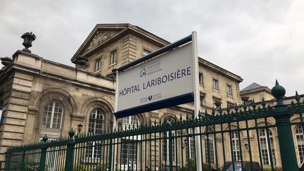 L'hopital Lariboisière à Paris. (THOMAS PONTILLON / FRANCE-INFO)