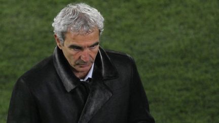 La déception de Raymond Domenech suite à la défaite de la France face au Mexique