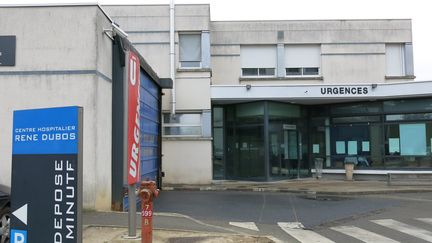 L'entrée des urgences de l'hôpital René Dubos de Pontoise, le 9 avril 2013. (MAXPPP)