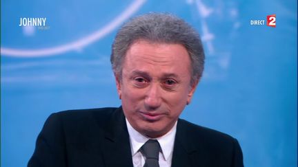 "Salut mon pote" : Michel Drucker finit en larmes lors de l'émission en hommage à Johnny Hallyday