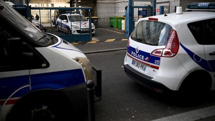 Photo prise le 27 novembre 2020 montrant un commissariat du 12e arrondissement de Paris abritant une antenne de l'Inspection générale de la police nationale&nbsp;(IGPN). (CHRISTOPHE ARCHAMBAULT / AFP)