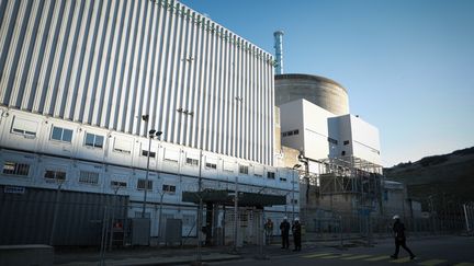 La découverte d'une fissure d'ampleur sur un circuit de secours d'un réacteur à l'arrêt, Penly 1 (Seine-Maritime) peut avoir des conséquences lourdes, selon un responsable de l'association Négawatt (LOU BENOIST / AFP)