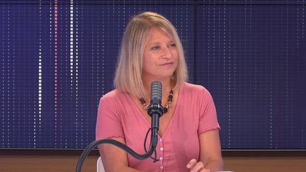 Karine Lacombe, cheffe du service des maladies infectieuses de l'hôpital Saint-Antoine à Paris était l'invitée du "8h30 franceinfo", jeudi 12 août 2021. (FRANCEINFO / RADIOFRANCE)