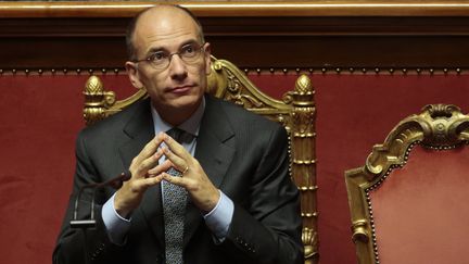 Le pr&eacute;sident du Conseil Enrico Letta attend le vote de confiance des s&eacute;nateurs italiens, &agrave; Rome, le 2 octobre 2013. (TONY GENTILE / REUTERS)