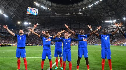 L'Equipe de France profite de son bon parcours à l'Euro pour remonter à la 7e place du classement FIFA (FRANCK FIFE / AFP)