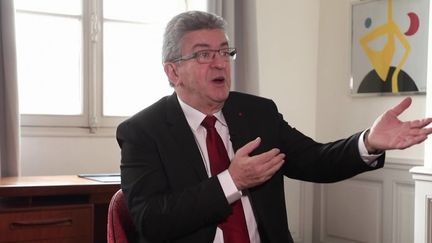 Présidentielle 2022 : "L’école publique est en danger aujourd’hui", estime Jean-Luc Mélenchon