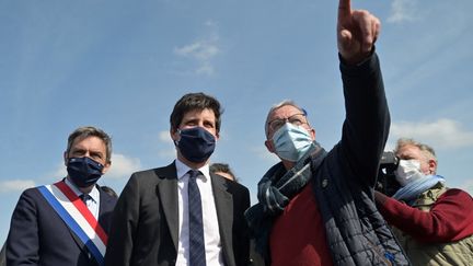 Julien Denormandie, le 17 avril 2021, à Parcay-Meslay, en&nbsp;Indre-et-Loire. (GUILLAUME SOUVANT / AFP)