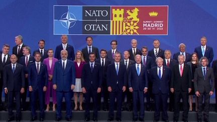 À l’occasion de la première journée du sommet de l’Otan à Madrid (Espagne), mercredi 29 juin, les pays membres ont envoyé un signal fort contre la Russie. (franceinfo)