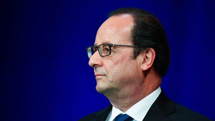 Polémique : un coiffeur à 9 895 € par mois pour François Hollande