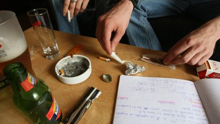 &nbsp; (La consommation de cannabis repart à la hausse chez les jeunes pour la première fois depuis onze ans. © MaxPPP)