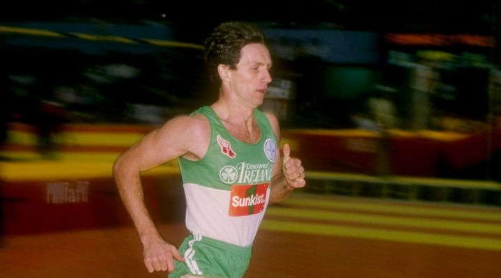 Le fondeur irlandais Eamon Coghlan lors d'un meeting à Los Angeles (Californie), en 1986. (TONY DUFFY / GETTY IMAGES NORTH AMERICA)