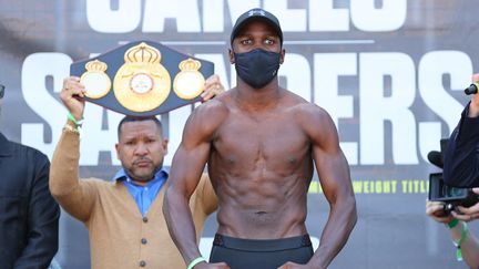 Souleymane Cissokho, au AT&amp;T Stadium de Dallas, au Texas, le 7 mai 2021, la veille de son combat.&nbsp; (ED MULHOLLAND / MATCHROOM BOXING /AFP)