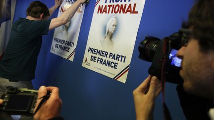 &nbsp; (Au siège du Front national, ce soir © REUTERS/Christian Hartmann)