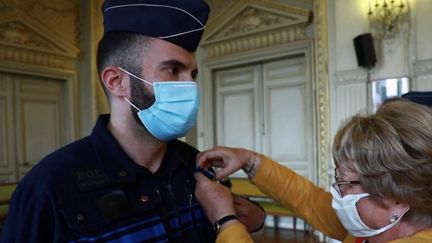 Hauts-de-Seine : le policier ayant arrêté un terroriste présumé à Colombes récompensé