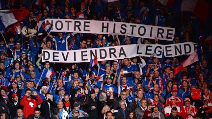 Le clan tricolore, à Lille (DENIS CHARLET / AFP)