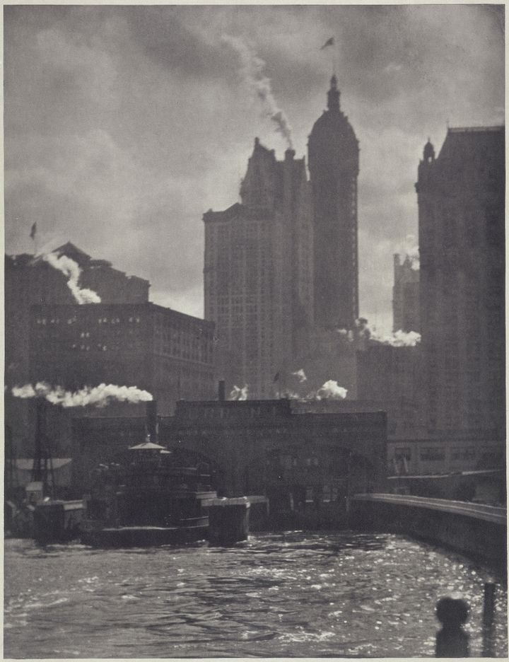 "City of ambition" - Alfred Stieglitz entre 1910 et 1911
 ( RMN-Grand Palais (musée d’Orsay) /  Hervé Lewandowski  © Georgia O’Keeffe Museum / ADAGP, Paris 2015)