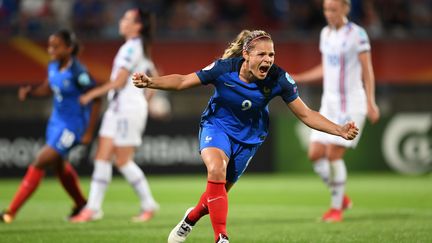 Eugénie Le Sommer lors de la victoire face à l'Islande à l'Euro 2017. (CARMEN JASPERSEN / DPA)