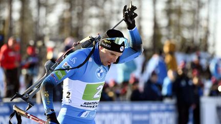 Émilien Jacquelin lors du relais, le 4 mars 2022, à&nbsp;Kontiolahti. (VESA MOILANEN / LEHTIKUVA)