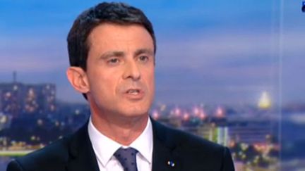 &nbsp; (Manuel Valls, sur le plateau du journal de 20h de TF1. © Copie d'écran)