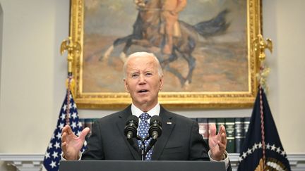 Le président américain Joe Biden prononce un discours sur les efforts de son administration en réponse à l'ouragan Hélène, depuis la Maison Blanche à Washington, le 30 septembre 2024. (MANDEL NGAN / AFP)