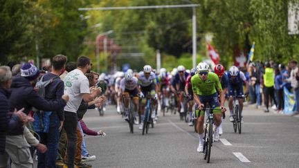 VIDEO. Mondiaux de cyclisme : les temps forts de la course folle de Tadej Pogacar