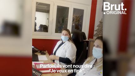 VIDEO. Prévention suicide : dans la cellule du centre d'appels de Lille&nbsp; (BRUT)