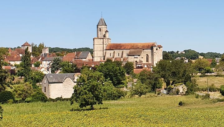 Lors de ses voyages via les nationales et départementales,&nbsp;Cyril est passé par le village de Martel, dans le Lot, où il s'est arrêté quelques heures pour profiter du cadre.&nbsp; (DR)