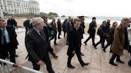 Emmanuel Macron lors de sa visite à Biarritz, le 17 mai 2019. (IROZ GAIZKA / AFP)