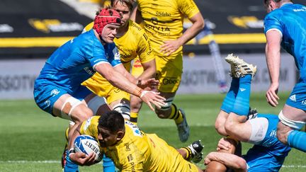 Le Rochelais&nbsp;Will Skelton lors de la demi-finale de Champions Cup face au Leinster, le 2 mai 2021. (XAVIER LEOTY / AFP)