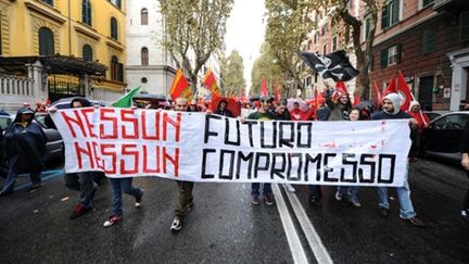 Manifestation de métallurgistes le 16 octobre 2010 à Rome. (AFP - Christophe Simon)