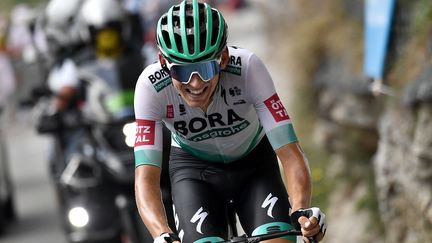 L'Allemand Lennard Kamna, ici sur les routes du Tour de France 2020, s'est imposé lors de la 3e étape du Tour des Alpes, le mercredi 20 avril.&nbsp; (MARCO BERTORELLO / AFP)