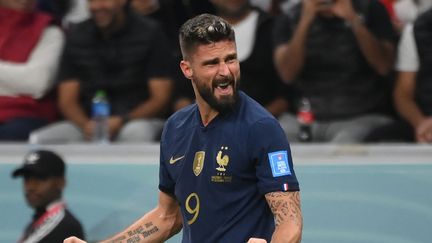 La joie d'Olivier Giroud après son but contre l'Angleterre en demi-finale de la Coupe du monde, au stade Al-Bayt (Al-Khor), le 18 décembre 2022. (FRANCK FIFE / AFP)