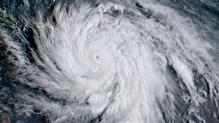 L'ouragan Maria a fortement touché l'île de la Dominique, mardi 19 septembre. (JOSE ROMERO / NOAA/RAMMB)