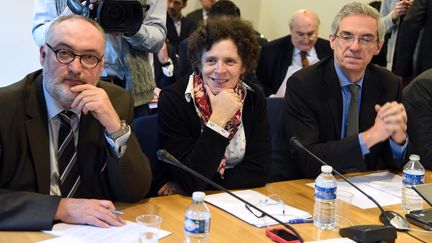 Les partenaires sociaux r&eacute;unis lors des n&eacute;gociations sur le dialogue social, au si&egrave;ge du Medef, &agrave; Paris, le 22 janvier 2015. (DOMINIQUE FAGET / AFP)