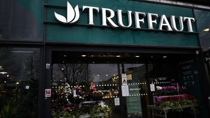 La façade d'un magasin Truffaut, à Paris, le 18 décembre 2023. (MAGALI COHEN / AFP)