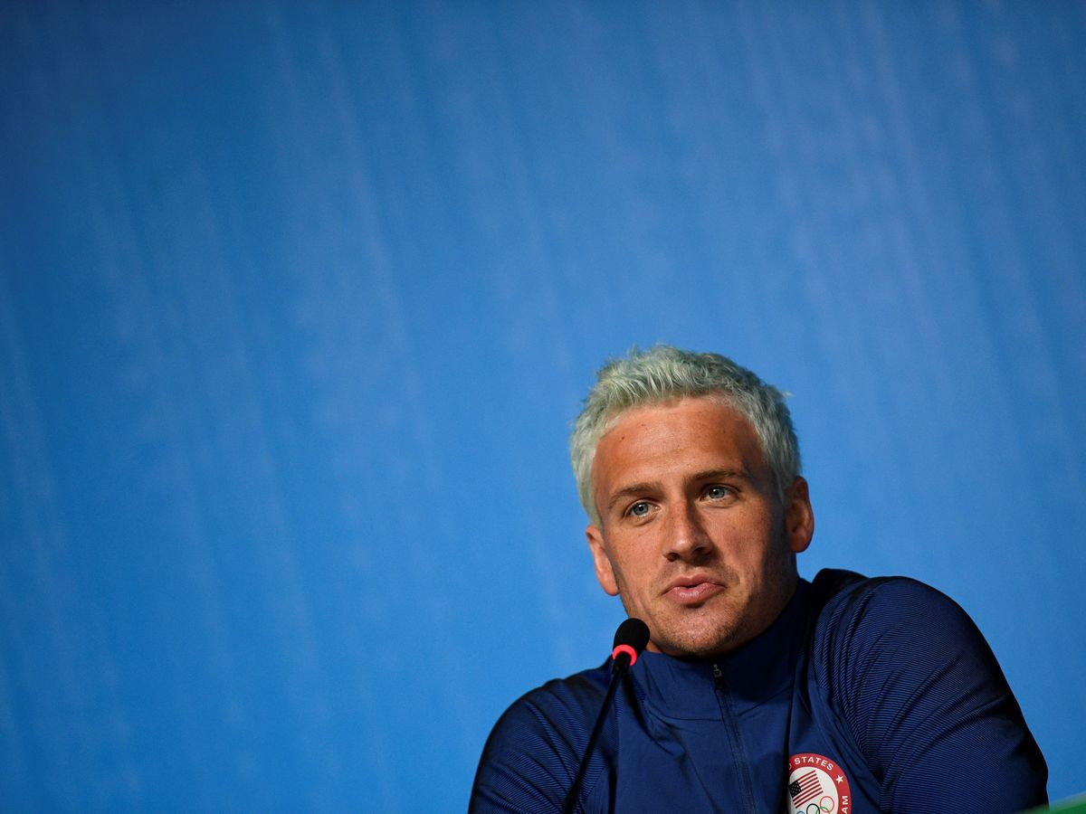 Le Nageur Americain Ryan Lochte Sextuple Champion Olympique Suspendu 14 Mois Pour Dopage