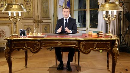 Emmanuel Macron lors de l'allocution télévisée, le 10 décembre 2018, à Paris. (LUDOVIC MARIN / AFP)