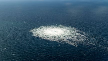 A photo of the leak on the Nord Stream 2 gas pipeline, transmitted by the Danish Defense Center, on September 27, 2022. (HANDOUT / DANISH DEFENCE / AFP)