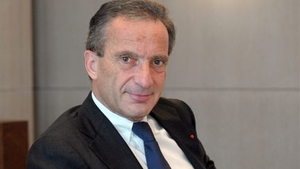 Le Pdg d'EDF, Henri Proglio (portrait réalisé le 25/11/2009). (AFP/ERIC PIERMONT)