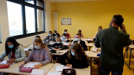 Une classe de collège (illustration). (MATTHIEU BONHOURE / RADIO FRANCE)