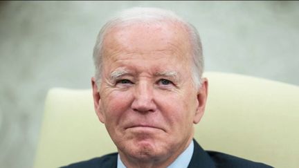 Selon un sondage, Donald Trump devancerait Joe Biden chez les jeunes électeurs. L'actuel président des États-Unis tente de reconquérir les plus jeunes. (franceinfo)