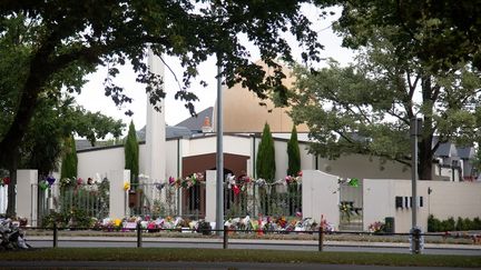 La mosquée&nbsp;al-Nour, à Christchurch (Nouvelle-Zélande), peu après&nbsp;un attentat, le 22 mars 2019. (MARTY MELVILLE / AFP)