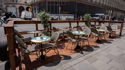 La terrasse d'un restaurant le 7 mai 2021, à Paris. (BERTRAND GUAY / AFP)