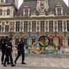 Près de 30 000 policiers et gendarmes seront mobilisés pour assurer la sécurité pendant toute la durée des Jeux de Paris. (CHRISTOPHE SIMON / AFP)