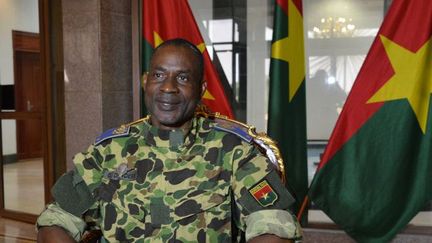 Le général Diendiéré au Palais présidentiel, le 17 septembre 2015. (AHMED OUOBA / AFP)