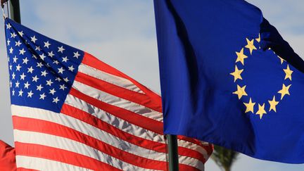 Objectif initial de la Commission européenne, la conclusion sous l'administration Obama de l'accord de libre-échange (TTIP ou Tafta) en négociation entre l'UE et les Etats-Unis n'est désormais plus envisagée par les ministres européens du Commerce, qui étaient réunis vendredi 23 septembre à Bratislava.  (PHILIPPE TURPIN / MAXPPP)